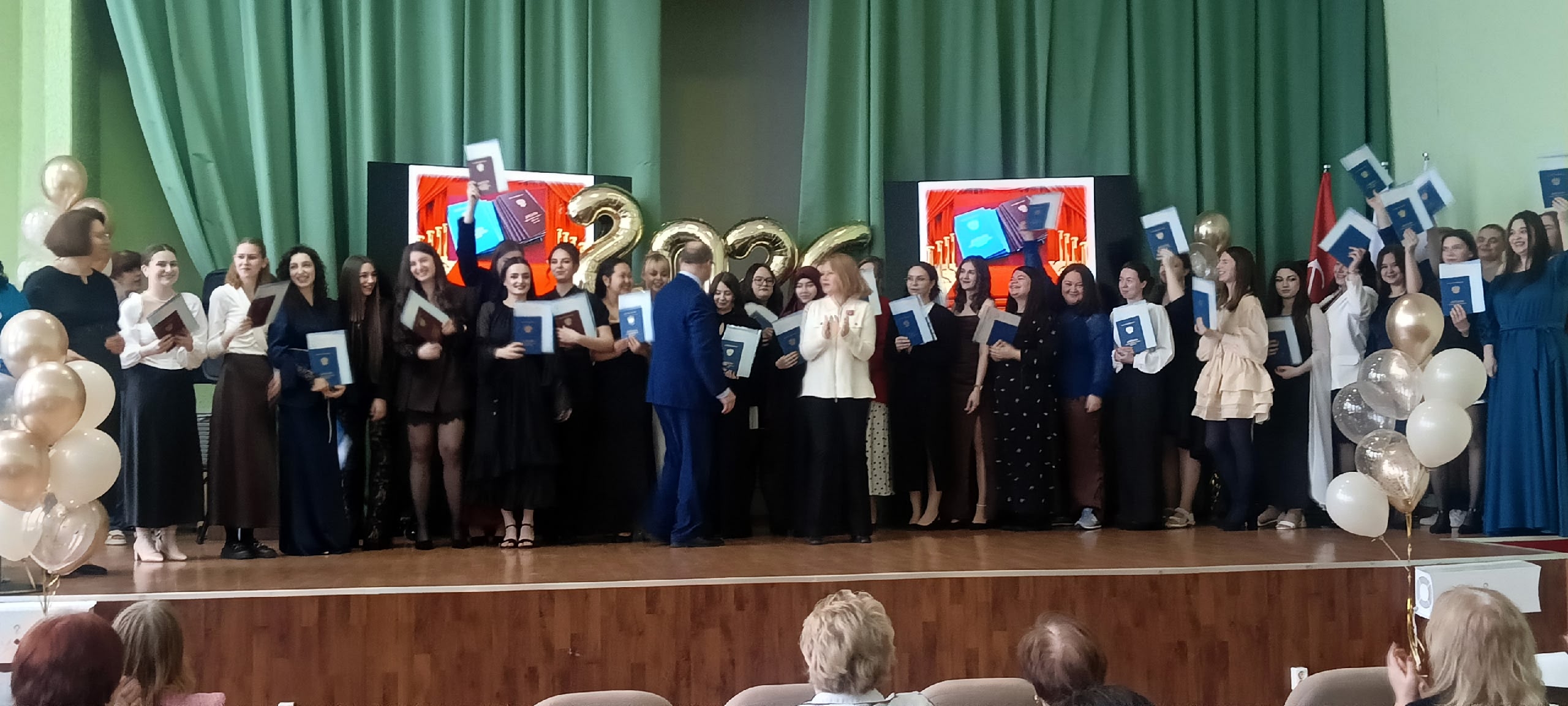 «Взлетающие сердцем и душой»