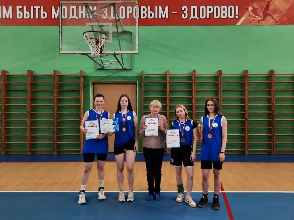 Соревнования по баскетболу в рамках городской спартакиады